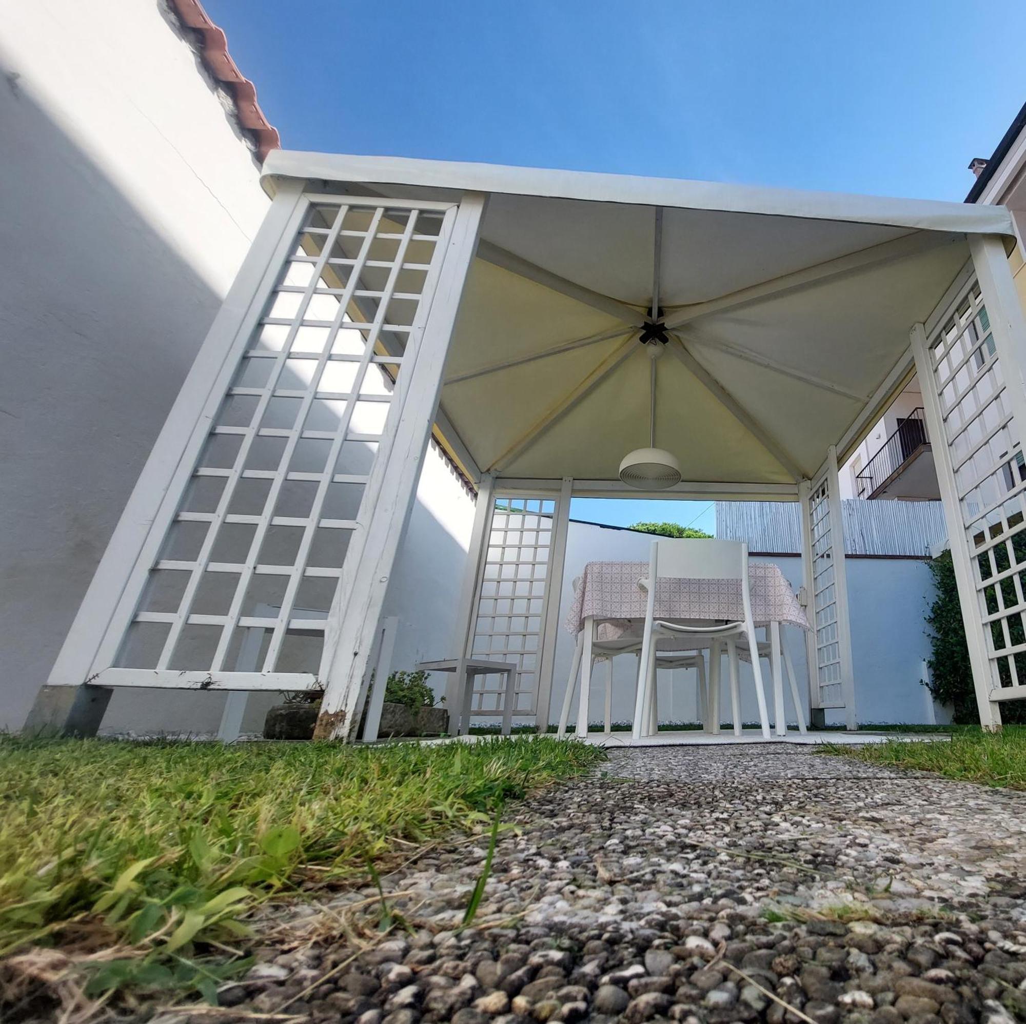 Minzoni94 - Twobedroom+Garden Лидо-ди-Камайоре Экстерьер фото